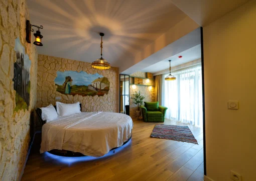 Revelion 2027 la Hotel Castel Suceava 5 Odaia Coșarului, cameră Superior la Hotel Castel Suceava.